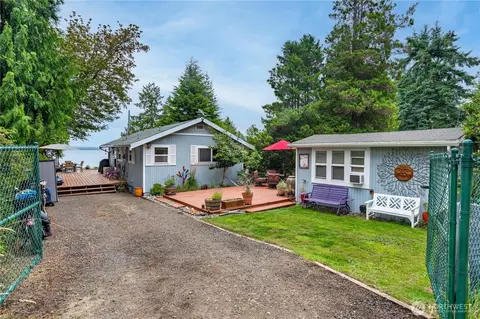 1321 E Madrona Blvd NW, Lakebay, WA 98349