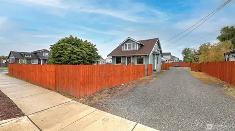 3107 Roosevelt Ave E, Enumclaw, WA 98022 photo 2