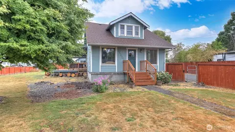 3107 Roosevelt Ave E, Enumclaw, WA 98022