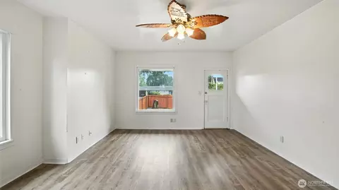 3107 Roosevelt Ave E, Enumclaw, WA 98022 photo 15