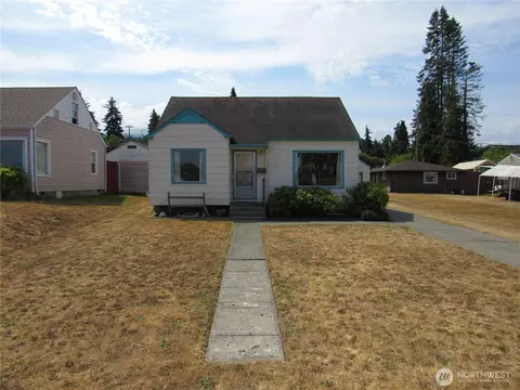 928 E 7th St, Port Angeles, WA 98362
