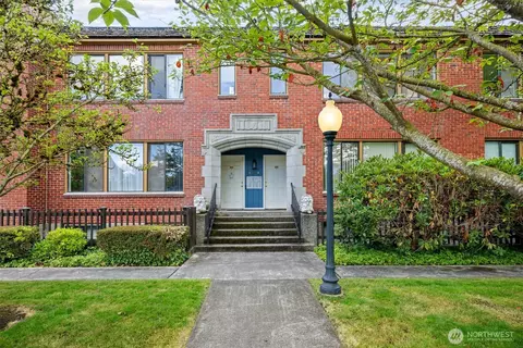 2120 Highland Ave #304, Everett, WA 98201