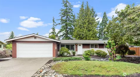 9805 S 212th St, Kent, WA 98031