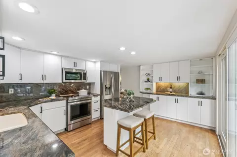 Kitchen - 330 221st St SE, Bothell, WA 98021 photo 1 of 3