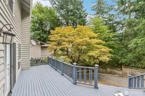 Exterior - 330 221st St SE, Bothell, WA 98021 photo 6 of 7