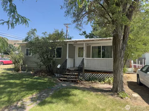 1013 Camas St, Coulee Dam, WA 99116