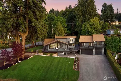 27405 Lofall Ct NW, Poulsbo, WA 98370