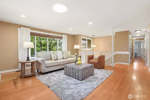 21811 1st Ave W, Bothell, WA 98021 photo 4