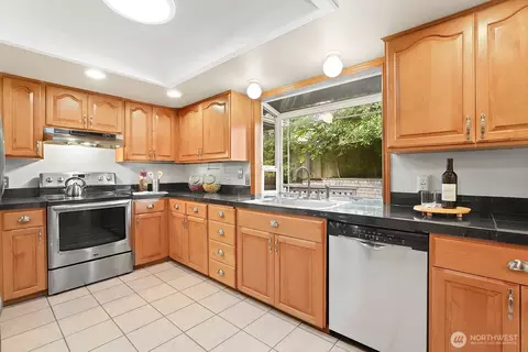 21811 1st Ave W, Bothell, WA 98021 photo 8