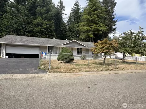 74 Hazelwood Pl NE, Bremerton, WA 98311