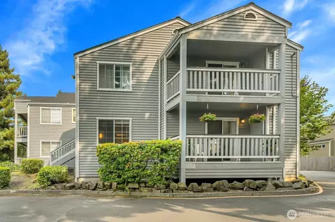 17122 44th Ave W #D 105, Lynnwood, WA 98037