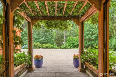 8455 Landing Ln SE, Port Orchard, WA 98367