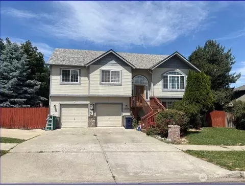 2202 Stephanie Brooke, Wenatchee, WA 98801