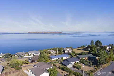 241 N Palmer Dr, Port Townsend, WA 98368