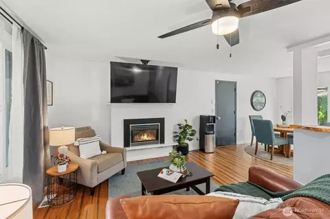 Living - 614 217th St SW, Bothell, WA 98021 photo 1 of 3