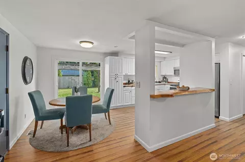 Dining - 614 217th St SW, Bothell, WA 98021 photo 3 of 3