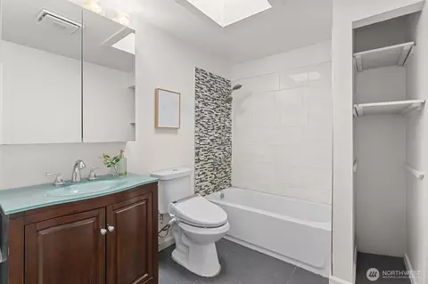 Bath - 614 217th St SW, Bothell, WA 98021 photo 1 of 1