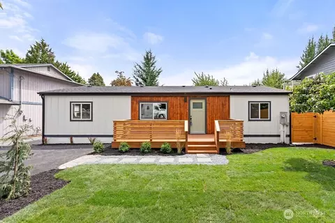 1013 SW 124th St, Seattle, WA 98146
