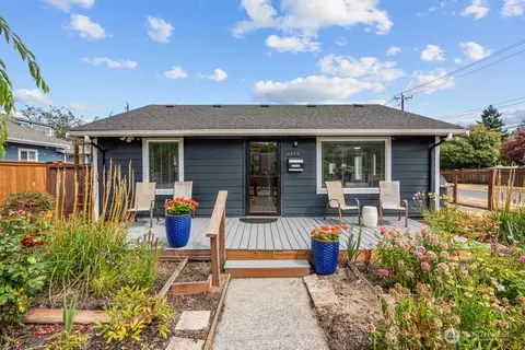 3056 48th Ave SW, Seattle, WA 98116