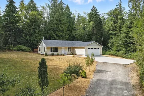 5620 NE Fox Glove Ln, Poulsbo, WA 98370