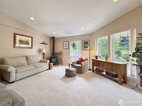 Living - 80 Cherrywood Pl, Sequim, WA 98382 photo 1 of 2