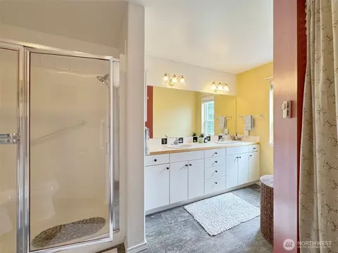 Bath - 80 Cherrywood Pl, Sequim, WA 98382 photo 2 of 3