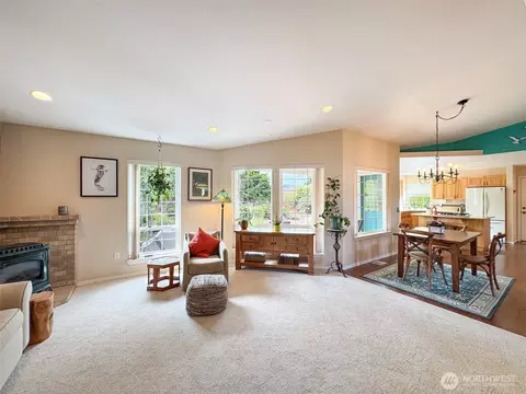 Living - 80 Cherrywood Pl, Sequim, WA 98382 photo 2 of 2
