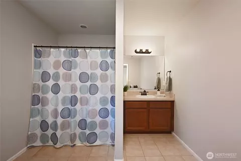 Bath - 1114 Ross Ave NW, Orting, WA 98360 photo 1 of 5