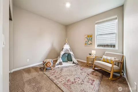 233 Franks Ln N, Enumclaw, WA 98022 photo 16
