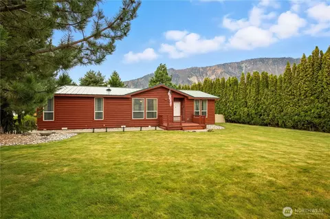 2711 Washington St, Manson, WA 98831