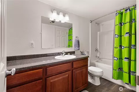 Bath - 13007 E Gibson Rd #U238, Everett, WA 98204 photo 1 of 2