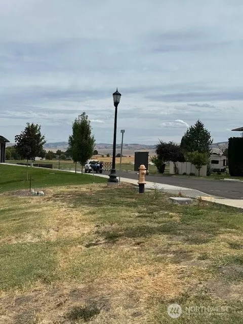 285 Arabica Rd, Walla Walla, WA 99362