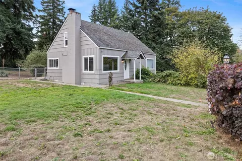 4010 SE Lovell St, Port Orchard, WA 98366