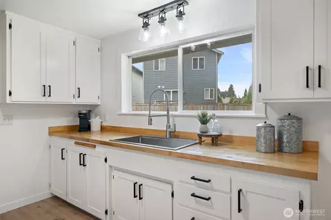 8 157th Pl SE, Bothell, WA 98012 photo 6