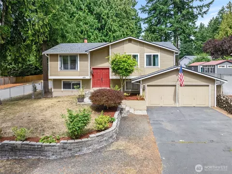 679 NE Conifer Dr, Bremerton, WA 98311