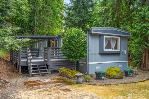6420 Old Pacific Hwy #14, Kalama, WA 98625