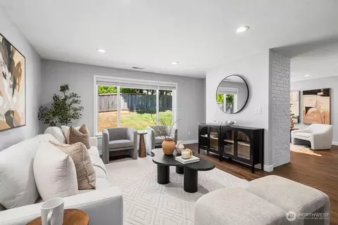 Living - 21515 4th Ave W #A71, Bothell, WA 98021 photo 2 of 2