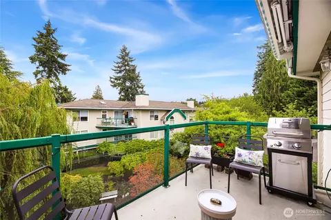 603 7th Ave N #A301, Edmonds, WA 98020