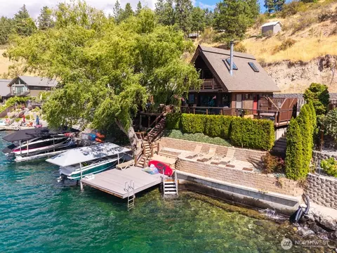 39 Helios Hills Ln, Manson, WA 98831