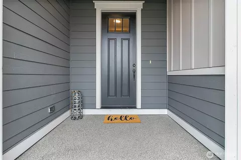Exterior - 1382 Boyle St, Enumclaw, WA 98022 photo 2 of 6