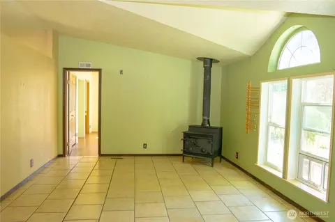 81 E Palmer St, Sequim, WA 98382 photo 8