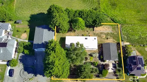 81 E Palmer St, Sequim, WA 98382 photo 5