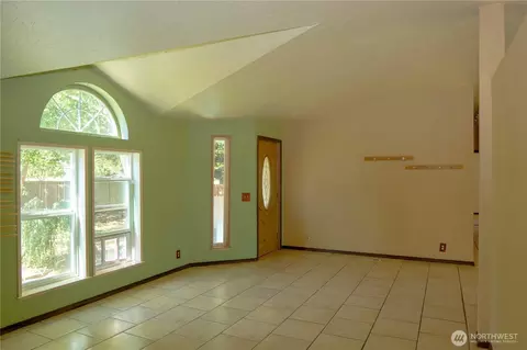 81 E Palmer St, Sequim, WA 98382 photo 7