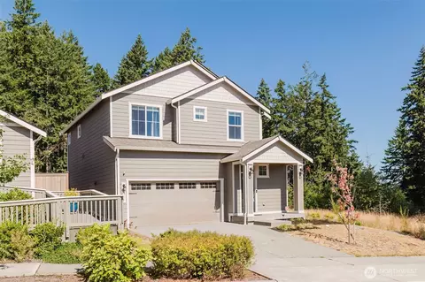 179 Russell Rd, Bremerton, WA 98312