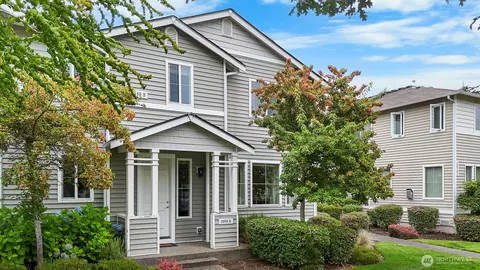2050 Garry Oaks Ave #B, Dupont, WA 98327