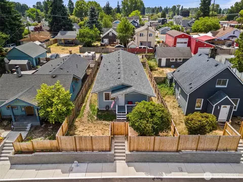 816 E 64th St, Tacoma, WA 98404