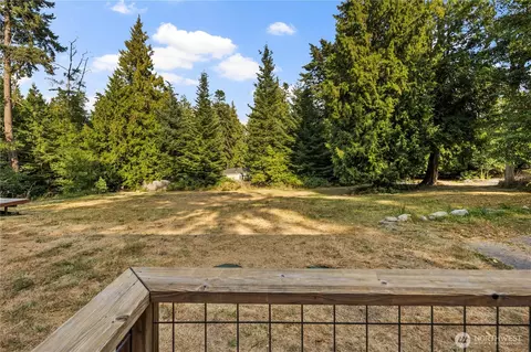 Exterior - 11 Pooh Pl, Eastsound, WA 98245 photo 10 of 12