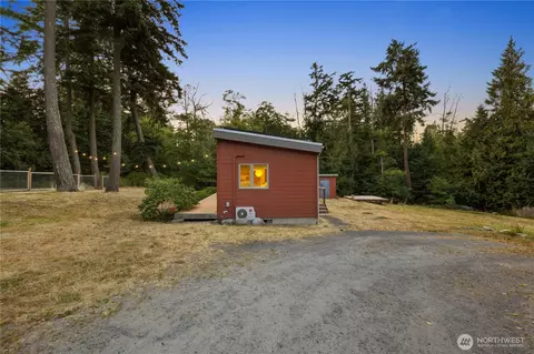 Exterior - 11 Pooh Pl, Eastsound, WA 98245 photo 12 of 12