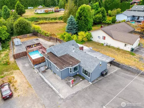 3621 Columbia Heights Rd, Longview, WA 98632