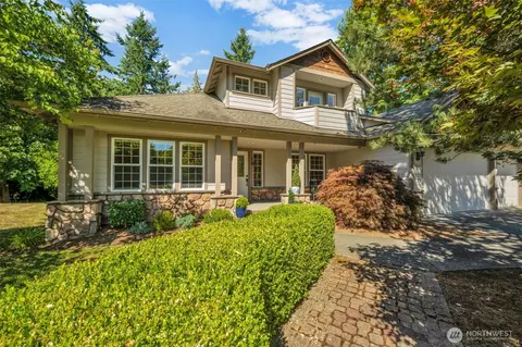 18005 252 Ave SE, Maple Valley, WA 98038